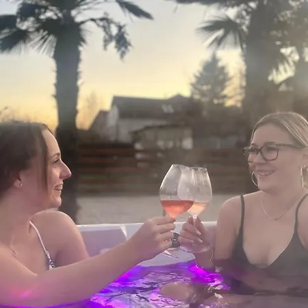 Roze Vendeghaz Гостевой дом 3*