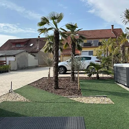 Roze Vendeghaz Πανσιόν Villány