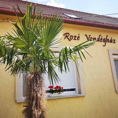 Guest house Roze Vendeghaz *