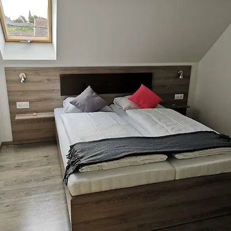 Roze Vendeghaz Guest house *