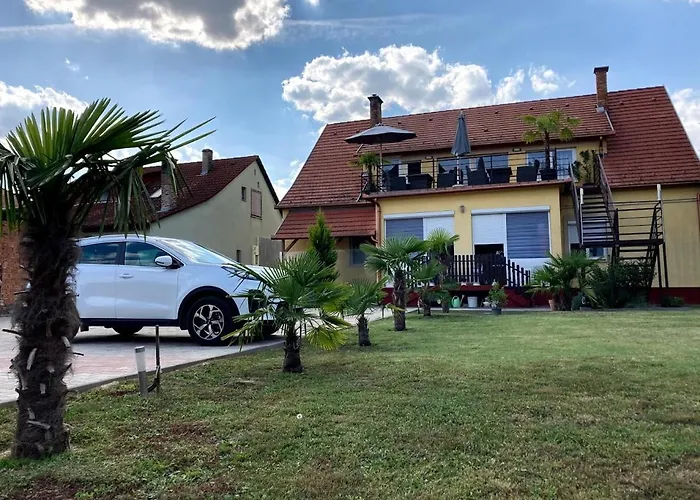 Roze Vendeghaz 3* Villány