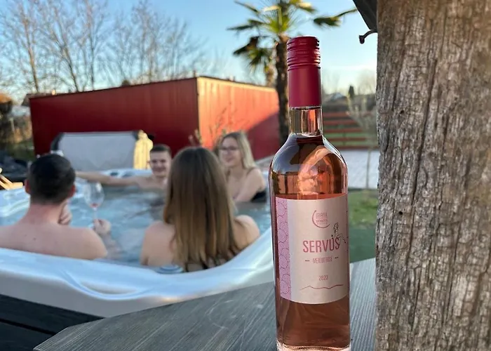 Roze Vendeghaz 3* Villány