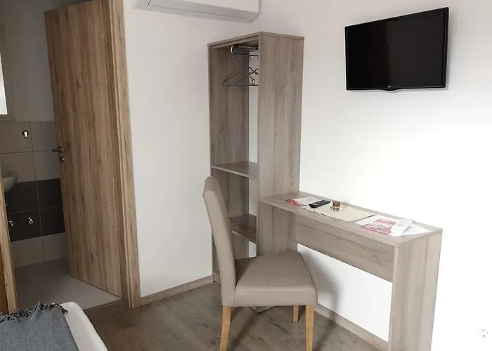 Guest house Roze Vendeghaz 3*